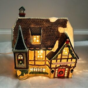 H Acker Apothecary - Dickens Keepsake Porcelain Lighted House (NIB/NWT)